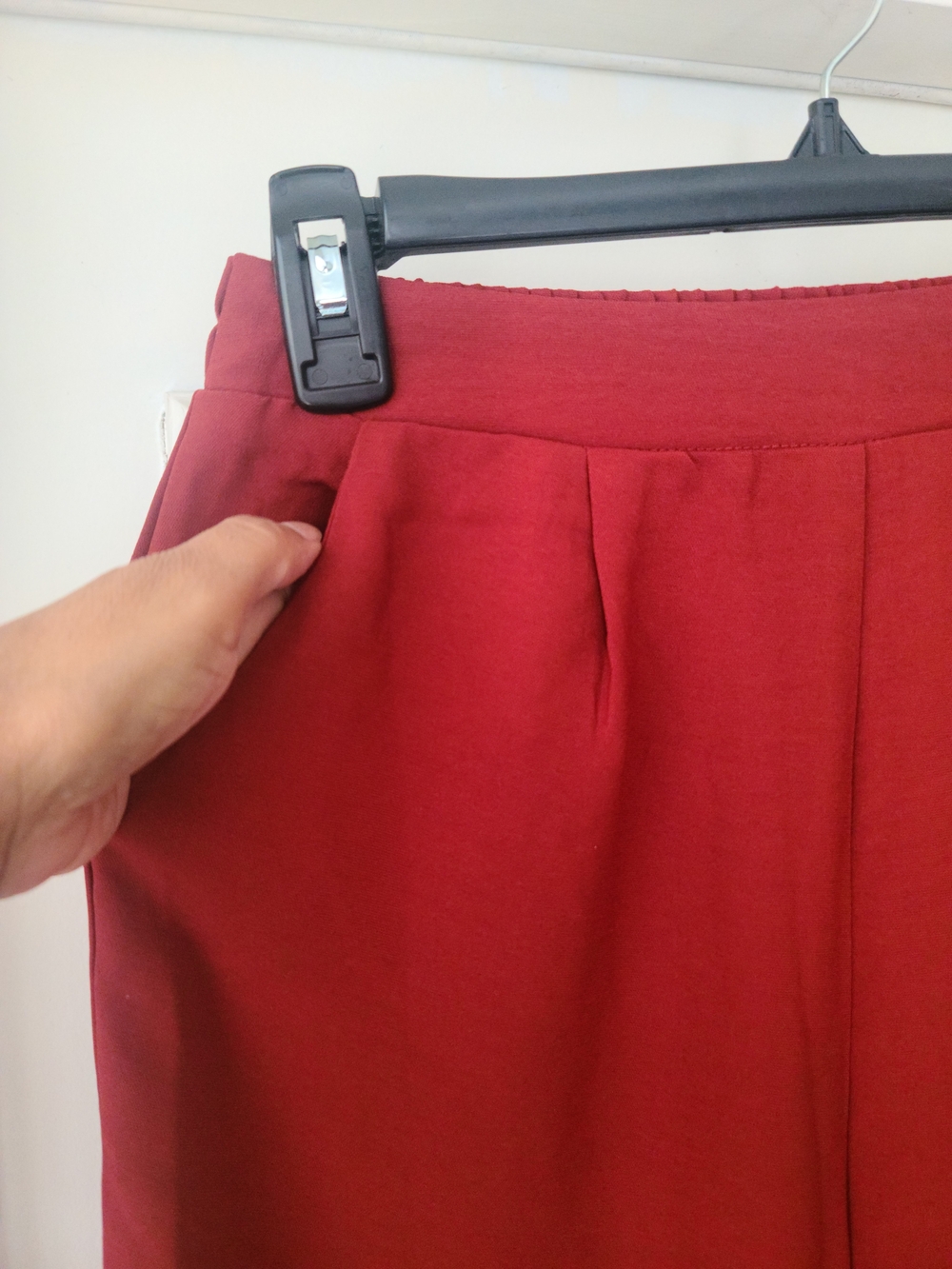 FAVLUX Wide-Leg Rust Red Capris - Picture 3 of 5